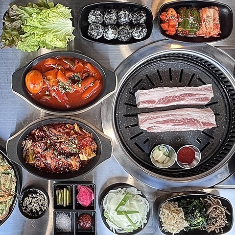 【本場の韓国料理を味わう映えスポットなら“神話” 】