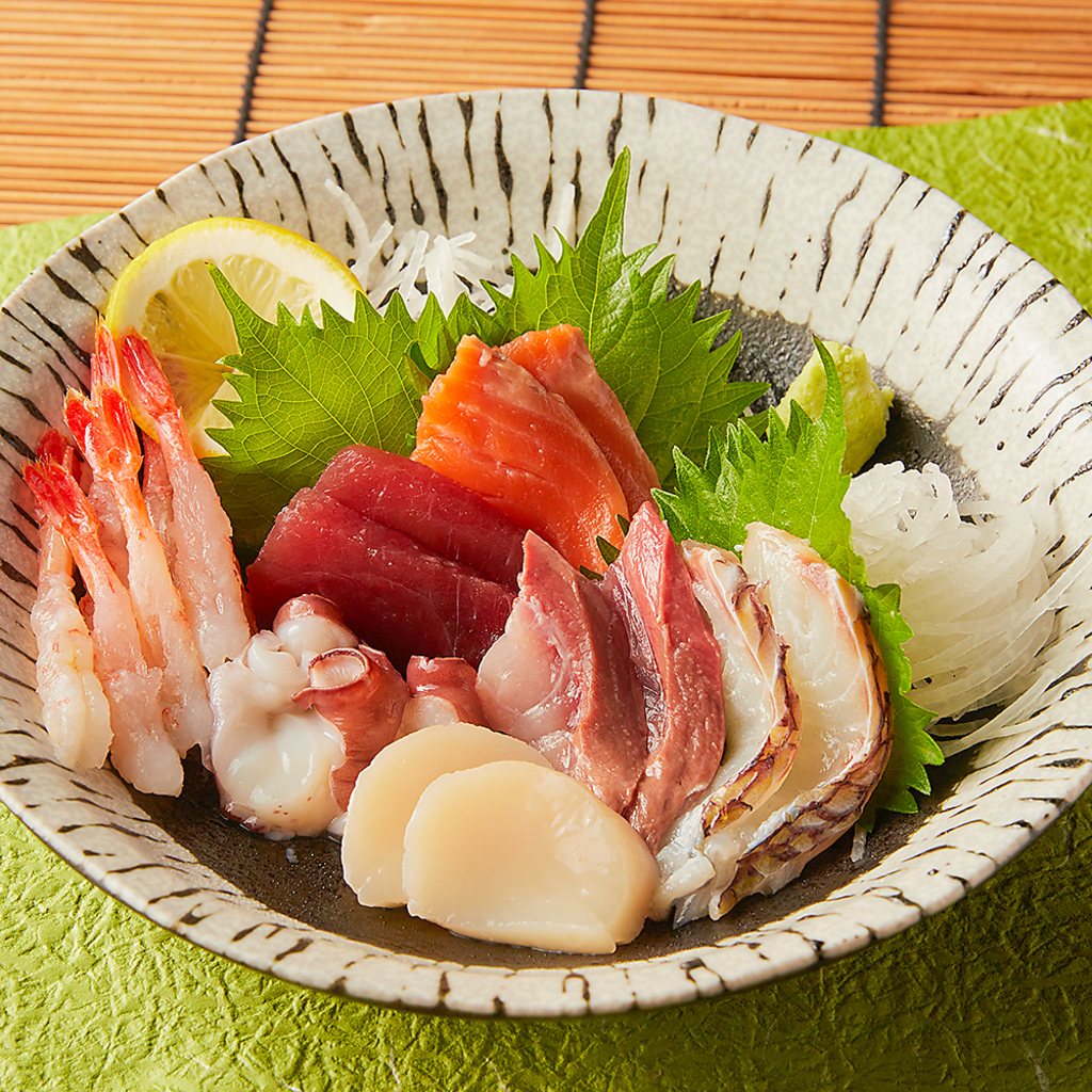 お客様に喜んで頂けるよう、新鮮な食材をご用意しています。
