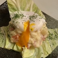 料理メニュー写真 半熟卵のせトロトロポテトサラダ