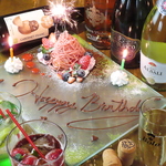 特別な日にはプレートやスイーツで盛り上げます！サプライズ対応も可能◎お気軽にご相談ください♪