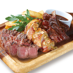 豪快!!お肉の盛り合わせ～牛赤身肉・スペアリブ・鶏もも肉のソテー～