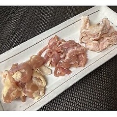 鶏盛合わせ<3点>(若鶏・せせり・鶏皮)
