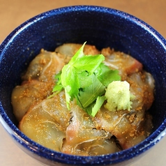 真鯛の刺身漬け丼