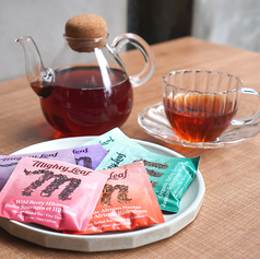 オーガニックティーブランド「Mighty Leaf」の紅茶豊富にございます!