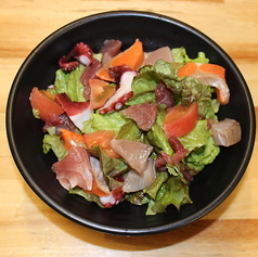 39酒場海鮮サラダ