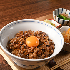 かつら特製鳥そぼろ丼