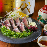 絶品。藁焼き炙りたたき！日本酒との相性がぴかいち◎