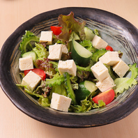 焼肉と共に楽しむ、絶品サイドメニューの数々