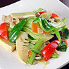 季節野菜の塩味炒め