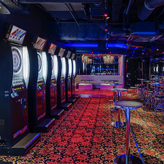 ダイニングダーツバー Bee 有楽町店の雰囲気1