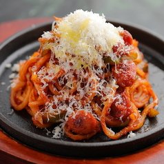 熱々テッパン!!夜のナポリタン