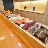 北海道より直送の本場の新鮮魚介をご用意。