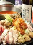 ピリ辛熱々のキムチ鍋[飲み放題付]コースで3500円。お鍋は他にも色々ご要望に合わせてお作りします！