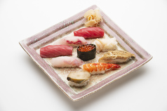 新鮮な鮮魚をご家庭で贅沢にお楽しみいただけます。