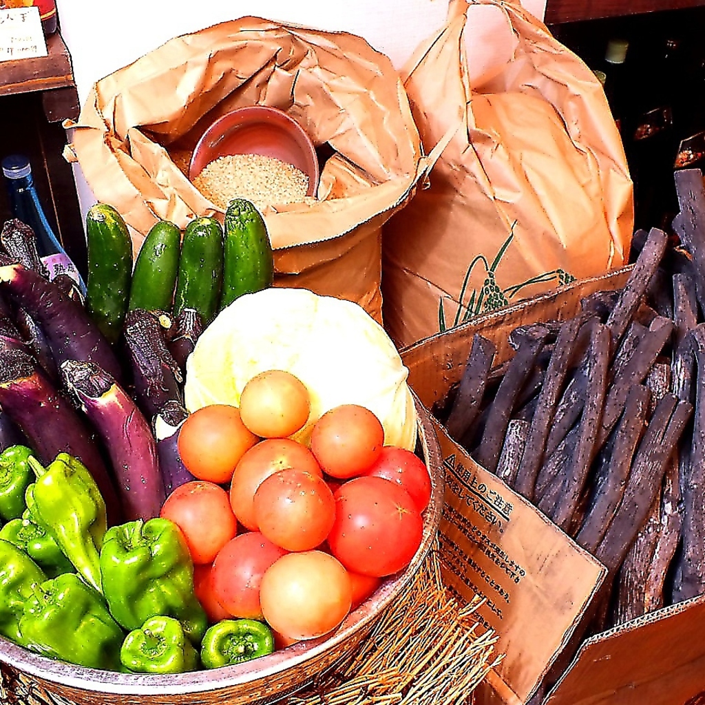 旬にこだわる野菜は自家農園から取り寄せており、お米もお店で出す日に精米しているので鮮度が高い！