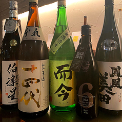 【プレミア日本酒各種】≪グラス≫800円～ ／ ≪徳利≫1600円～