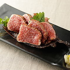 和牛昆布締めのタタキ