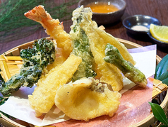 春の味覚天ぷら7種盛合せ