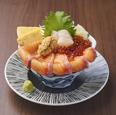 北の幸を盛り込みました！北海丼