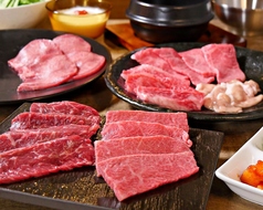焼肉黒べこやのコース写真