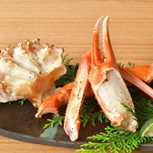 職人の技と感性が織りなす、創作和食の真髄旬の恵みを生かしながら、伝統に革新を重ねる職人の技。火入れ、香り、盛り付けに至るまで一切の妥協なく、一品一品がまるで芸術のような完成度を誇ります。季節の移ろいを皿の上で表現する創作和食は、訪れるたびに新たな驚きと感動をもたらします。