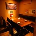 お仕事帰りにお立ち寄りやすいカウンター席をご用意しておりますので、お一人様でも気兼ねなくご利用いただけます。コースだけでなく、単品料理や単品飲み放題も豊富にご用意しておりますので、ちょい飲みやお食事にも最適です◎
