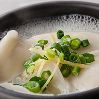 食感×ソースで楽しむ餃子の個性