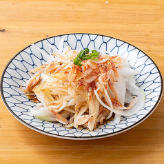 釜揚げ桜海老と新玉ねぎのサラダ