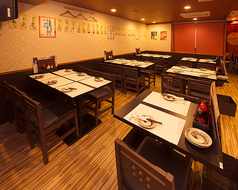 周りを気にせずお楽しみ頂けるお店丸ごと貸切は最大90名様までOK!