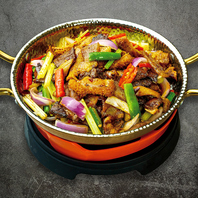 多彩な料理を楽しむ