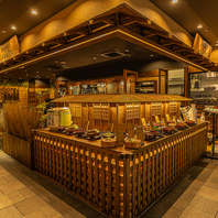 和の趣あふれる木造りの店内