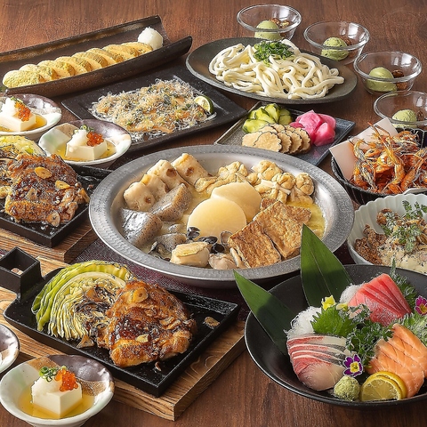 炭火焼きや釜飯、こだわりの逸品で、心ほどけるひとときを。
