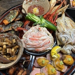 温かい気持ちでお出迎えしております。季節の食材を心行くまで…