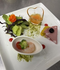 5品の前菜盛り合わせ