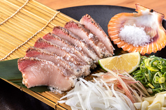 高知県宿毛　荒木さん家のブリの藁焼き　塩たたき