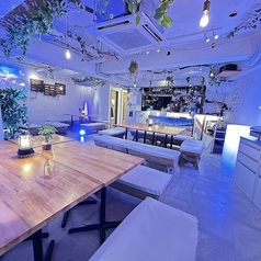 貸切は25名～！！着席の場合50名、半立食なら80名。2店舗連動のフロア丸ごと貸切なら100名以上まで可能！