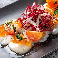 北海道常呂産ホタテのカルパッチョ いくらを添えて 