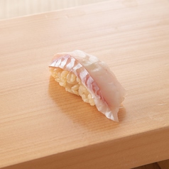 季節の握り寿司 メバル 1貫