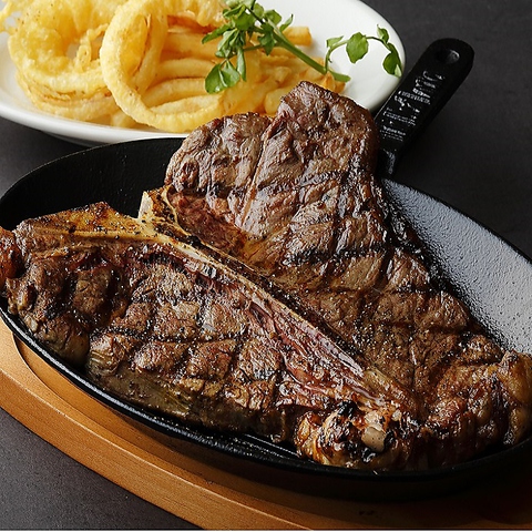 良質な牛肉を厳選し、熱々の鉄板でカジュアルに楽しむステーキ＆ハンバーグ
