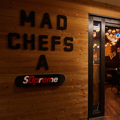 30～50名様まで貸切可。テーブルは、人数によって繋げ方も変えられます。幹事様におすすめ♪　※最低保証料金を設けさせていただく場合がございます。詳細は店舗まで人数とご予算をご相談ください。