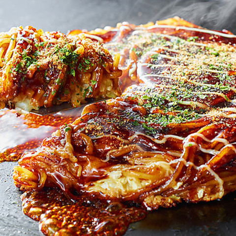 TVも多数出演！和ダシふっくらお好み焼！姫路名物どろ焼き＆もんじゃ♪