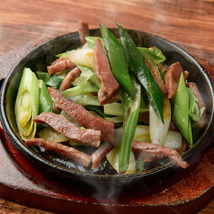 九条ねぎと牛タンの旨塩炒め