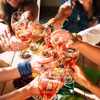 女子会はBRISK新宿のソファー席でゆったりと！