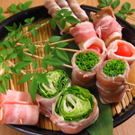 【大人気の串料理！！】定番の肉串メニューから魚串に、博多名物『野菜巻き串』まで豊富にご用意♪
