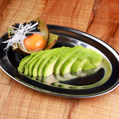 アボカドユッケ刺し