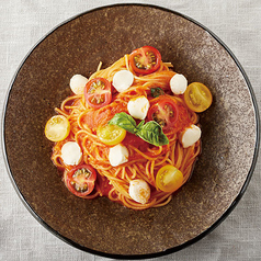 Colorful Tomato, Mozzarella cheese and Basil with Tomato Sauce