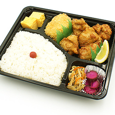 鶏のから揚げと日替わりコロッケの弁当