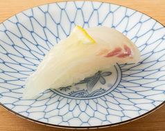 ■お寿司 『ブリ・鯛・サーモン・タコ・海老・つぶ貝』