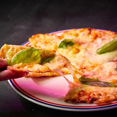 クリスピーマルゲリータピザ