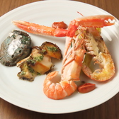 毎日仕入れる市場直送の鮮魚を使ったお料理をお楽しみいただけます。